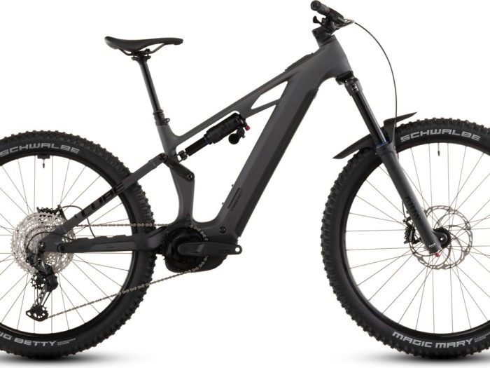 Cube Stereo Hybrid ONE77 HPC Race 800 swimmingpool´n´bl