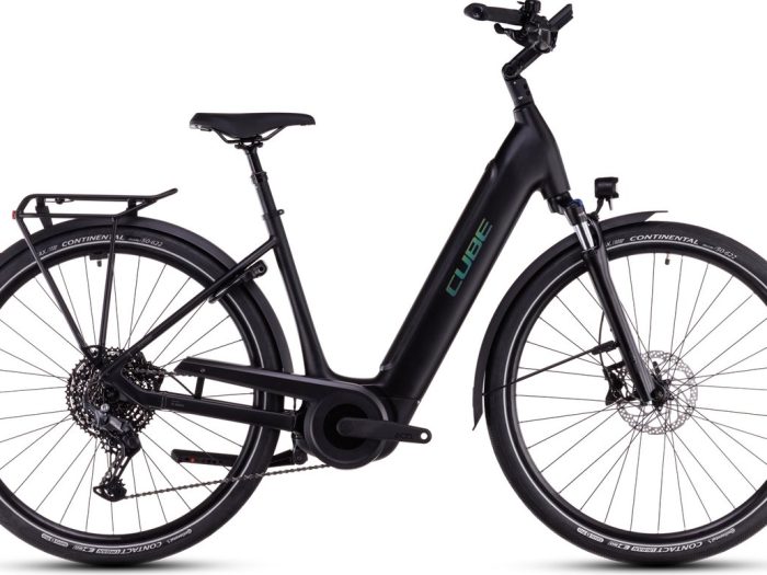 Cube Supreme Hybrid Pro 625 black´n´spectral
